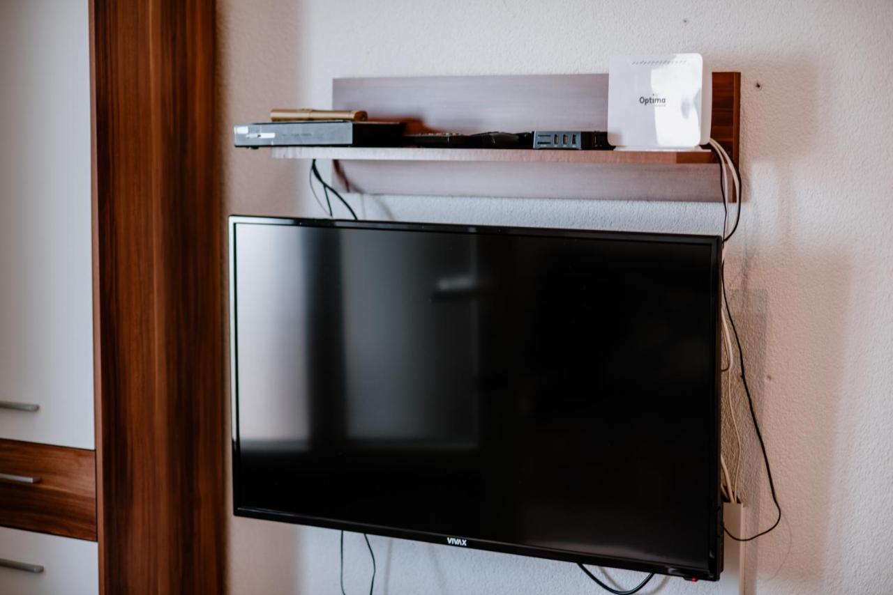 Apartmens Leona Karlobag Zewnętrze zdjęcie