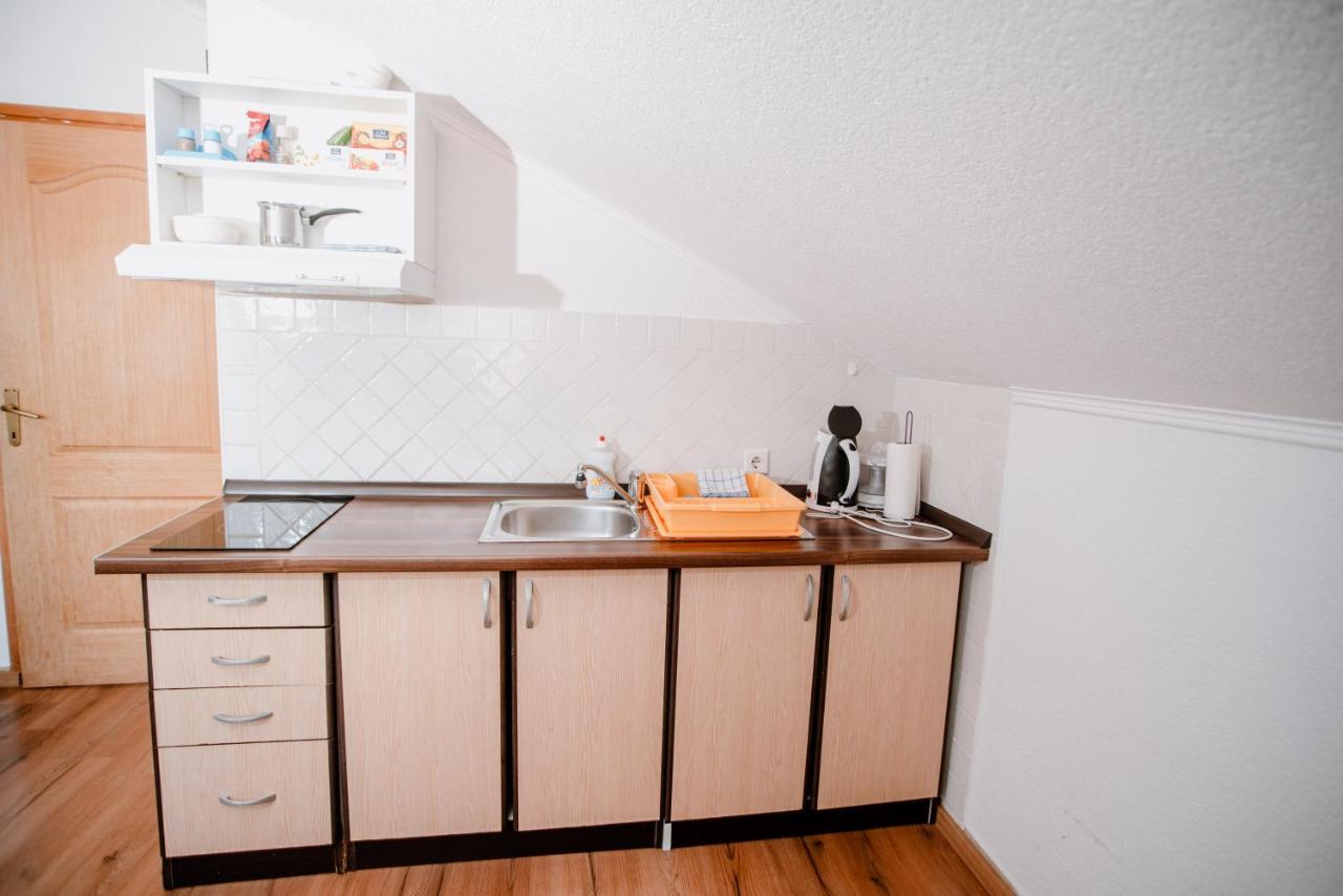 Apartmens Leona Karlobag Zewnętrze zdjęcie