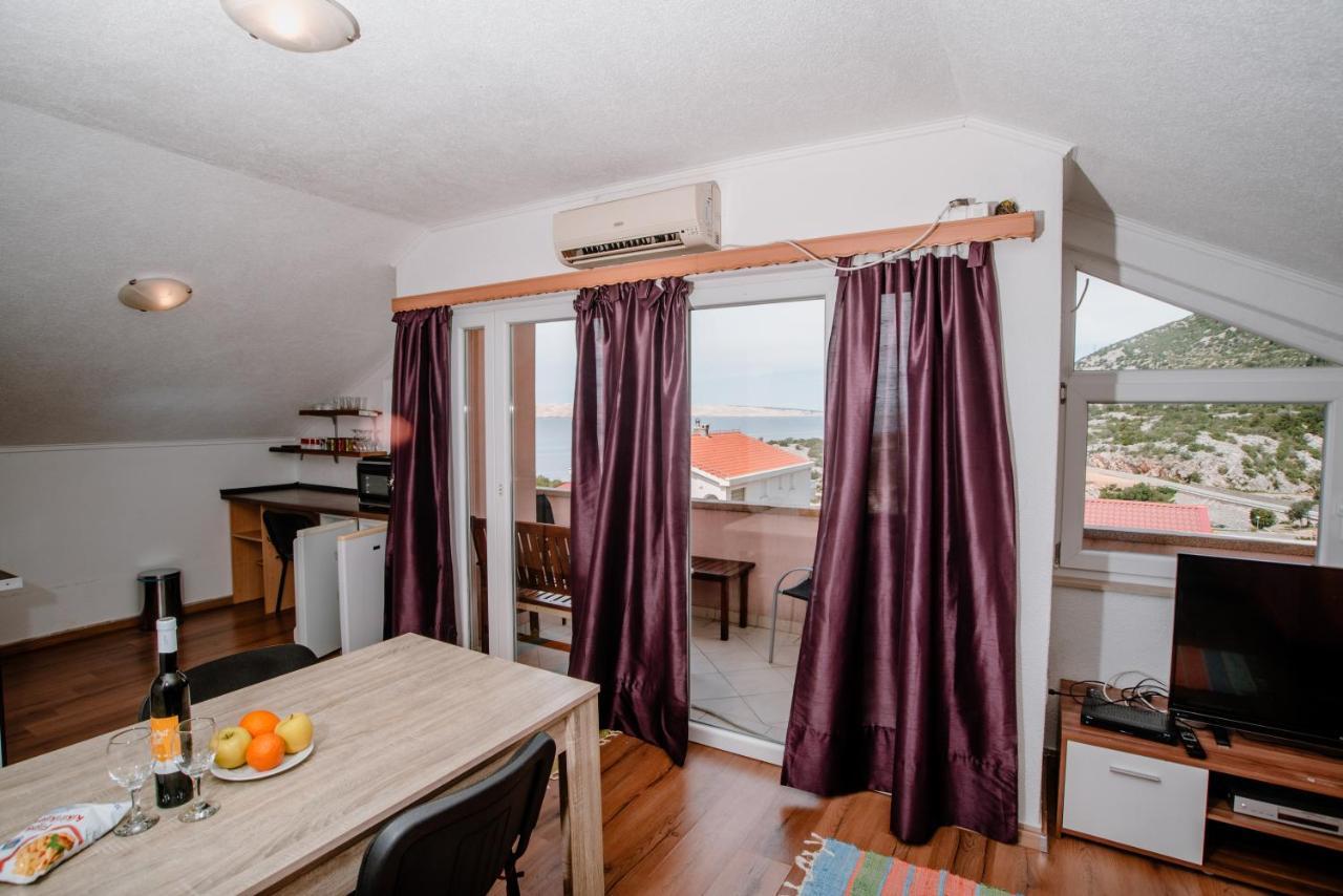 Apartmens Leona Karlobag Zewnętrze zdjęcie