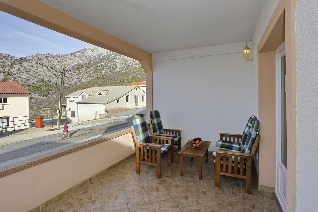 Apartmens Leona Karlobag Zewnętrze zdjęcie